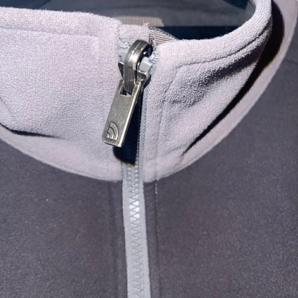 The North Face Men’s Zip Up Jacket Size XL